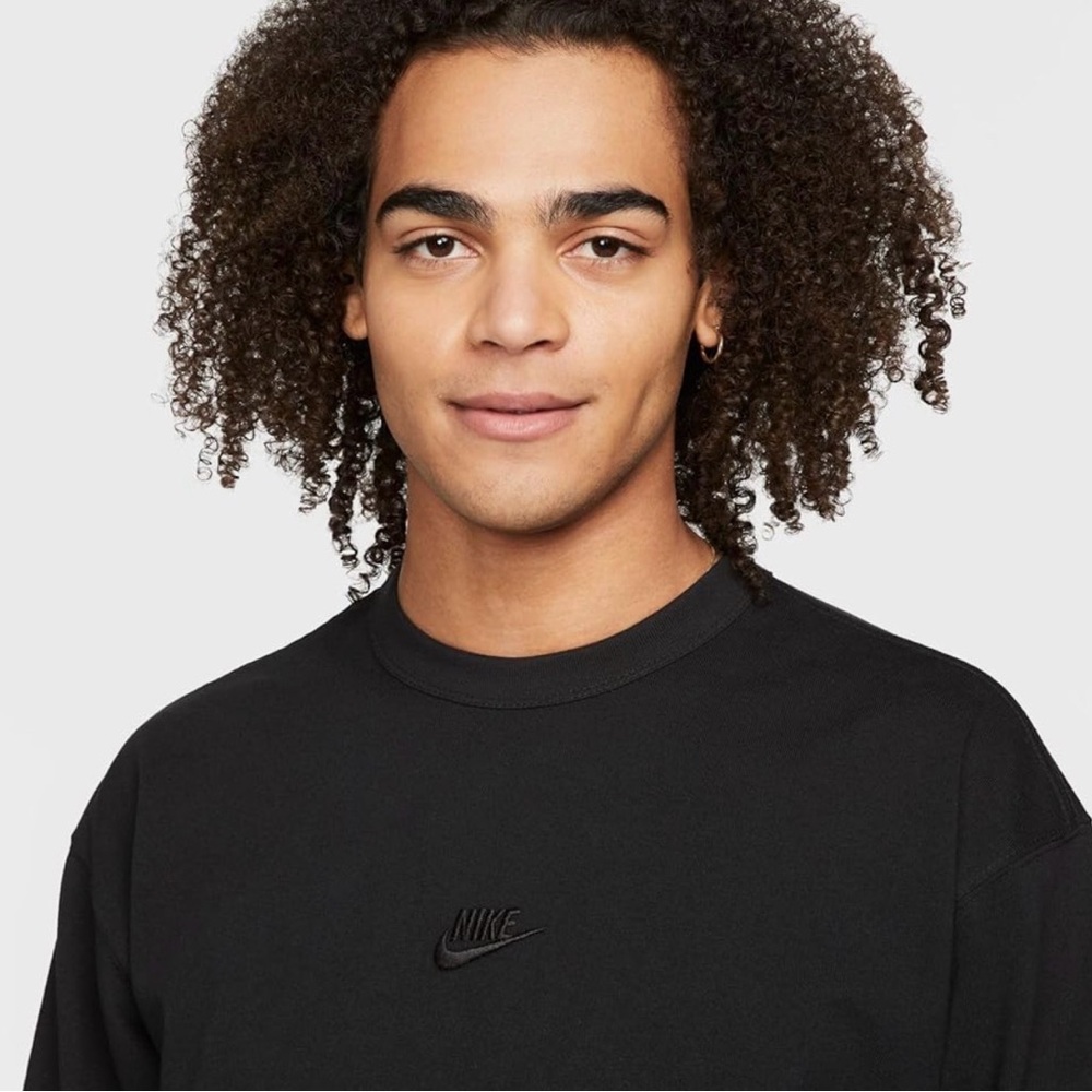 Nike Sportswear Premium Essentials Long-Sleeve T-Shirt Men’s XL Black - Picture 4 of 6